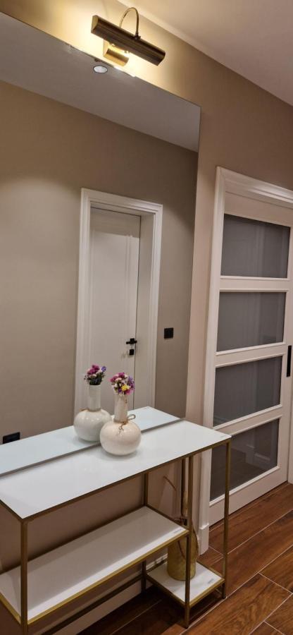 Central Deluxe Apartment Tiran Dış mekan fotoğraf