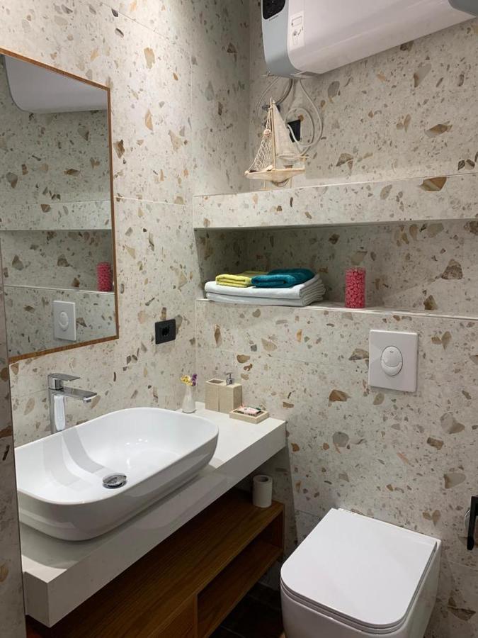 Central Deluxe Apartment Tiran Dış mekan fotoğraf